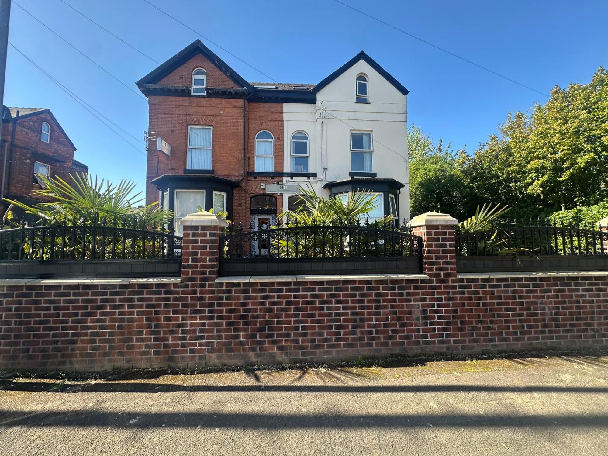Hendham House - Near Etihad Stadium, Coop Live Arena, Ao Arena, Piccadilly Train Station & Manchester City Centre — Photos 1